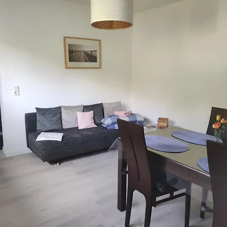 Lange Apartment *